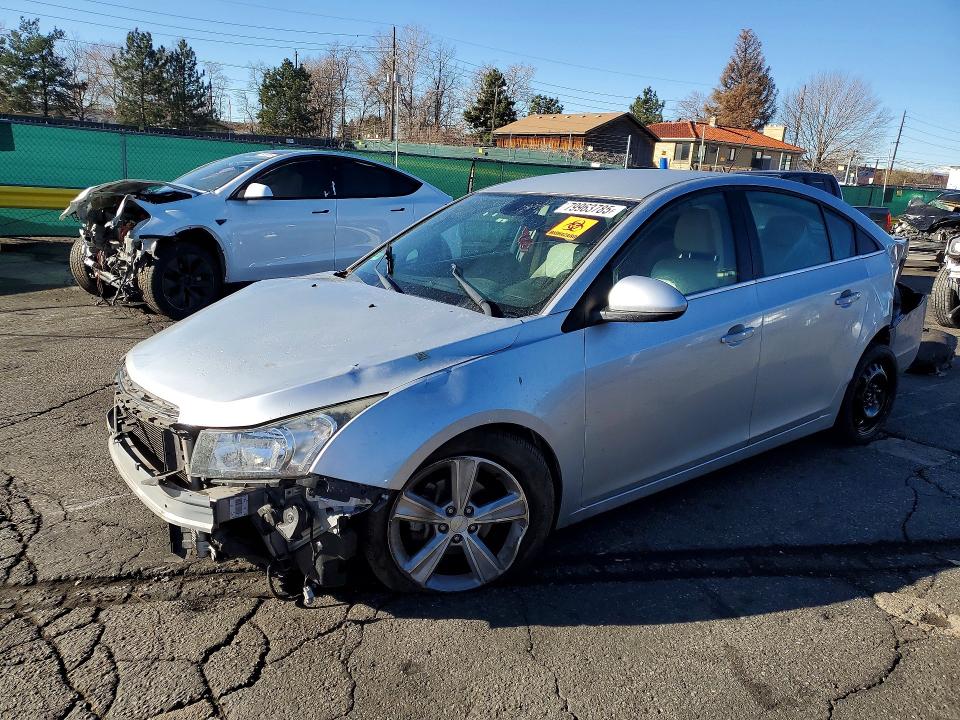 1G1PE5SB4F7143800
