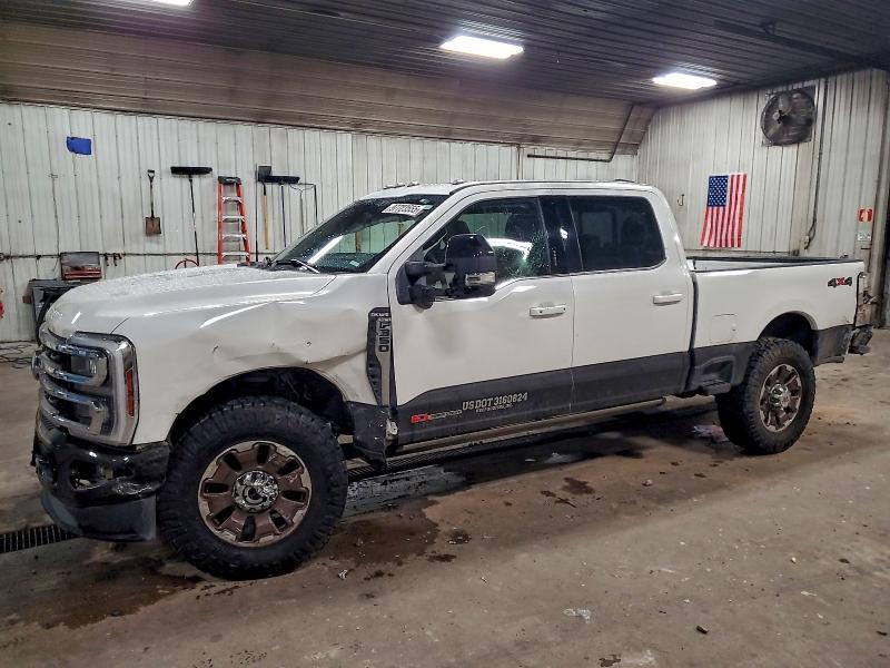 2024 FORD F350 — VIN 1FT8W3BM7REE55124