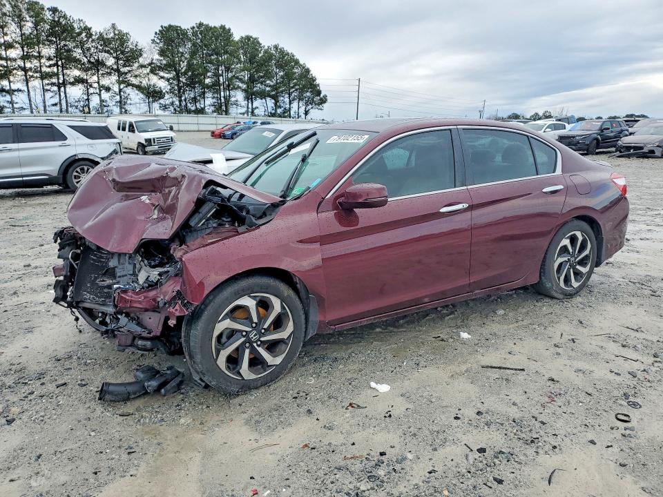 2017 HONDA ACCORD — VIN 1HGCR2F70HA133383