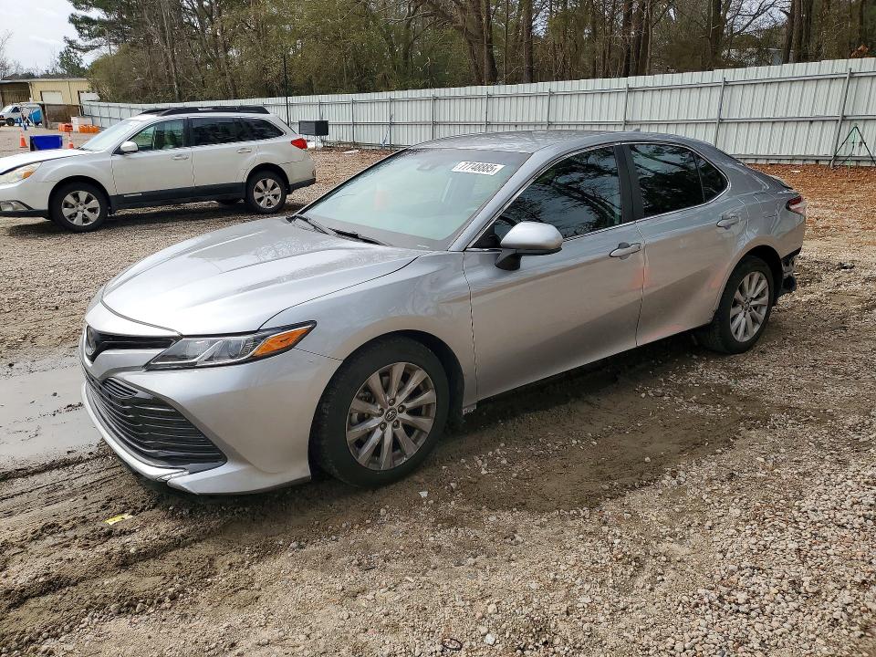 2019 TOYOTA CAMRY — VIN 4T1B11HK6KU207811