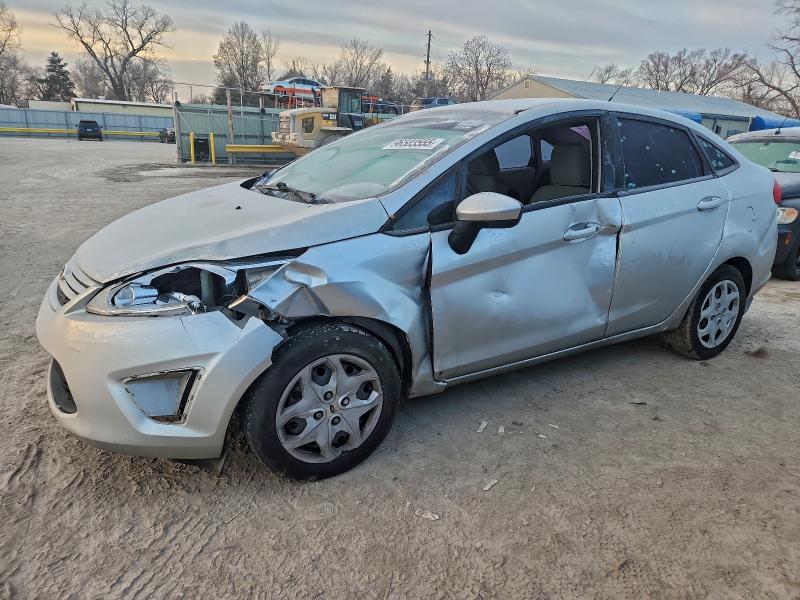 2013 FORD FIESTA S — VIN 3FADP4AJ4DM204627