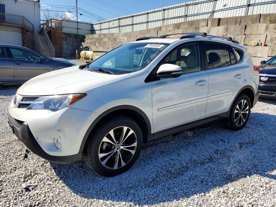2015 TOYOTA RAV4 — VIN 2T3DFREV1FW360374