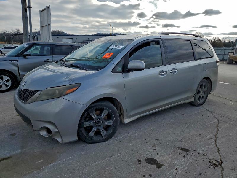 2015 TOYOTA SIENNA SPO — VIN 5TDXK3DC8FS597645