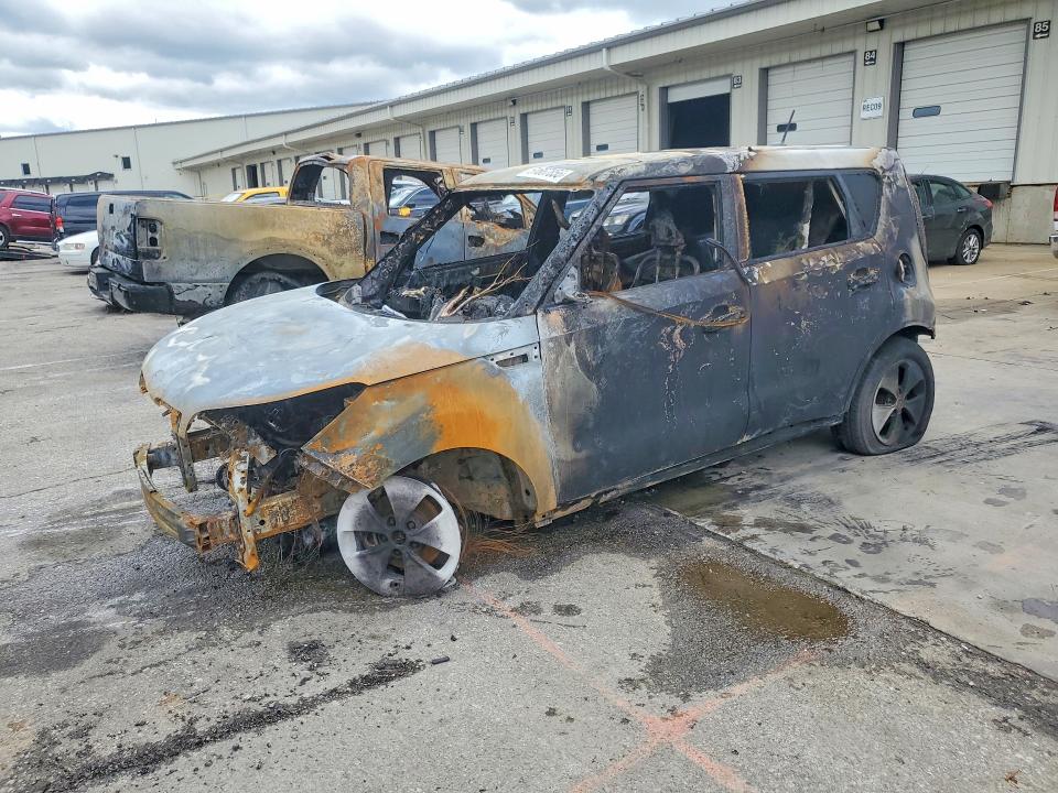 2015 KIA SOUL — VIN KNDJN2A28F7236526