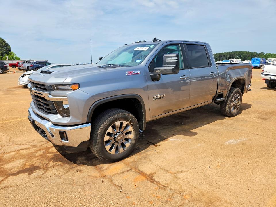 2025 CHEVROLET SILVERADO — VIN 1GC4KNE7XSF155945