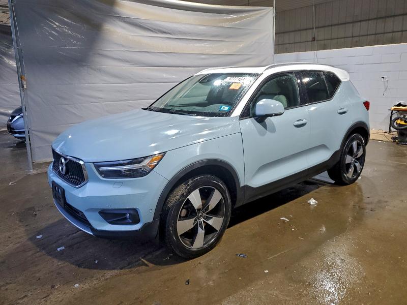 2019 VOLVO XC40 T5 MO — VIN YV4162XZ2K2003988