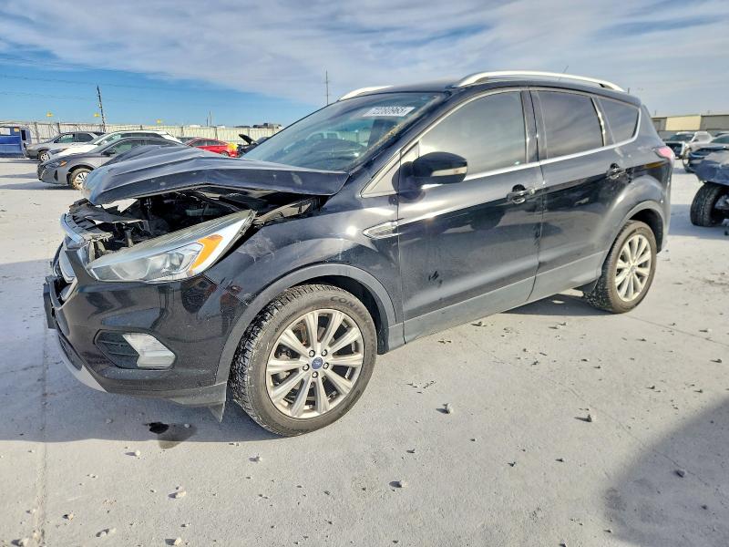 2017 FORD ESCAPE — VIN 1FMCU0JD7HUD10570