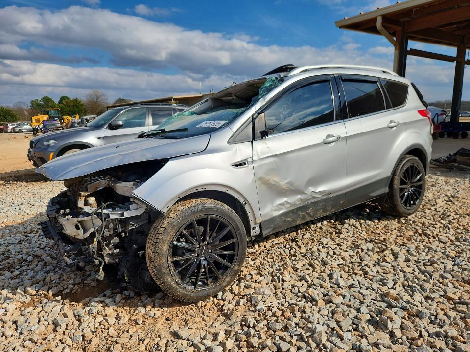 2016 FORD ESCAPE — VIN 1FMCU9J98GUB83973