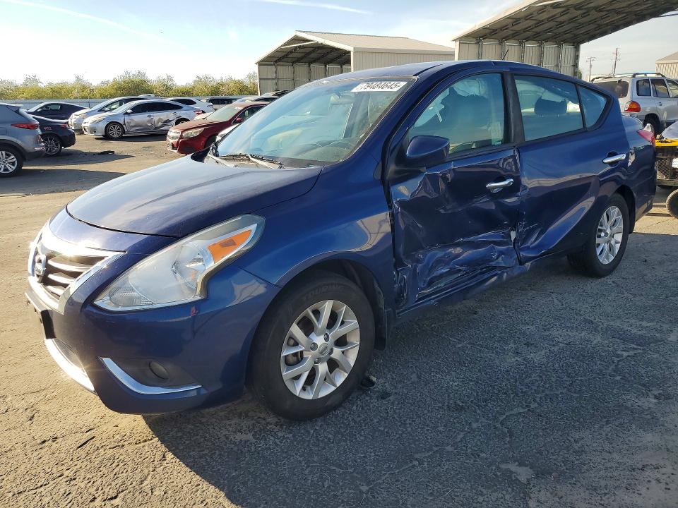 2018 NISSAN VERSA — VIN 3N1CN7AP4JL839353
