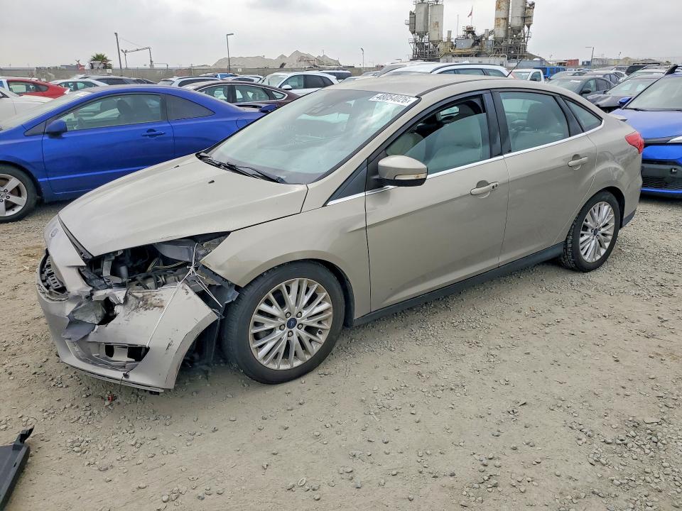 2015 FORD FOCUS — VIN 1FADP3J26FL232131