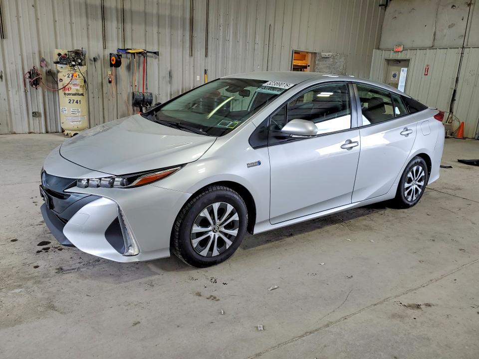 2021 TOYOTA PRIUS PRIME — VIN JTDKAMFP4M3186146