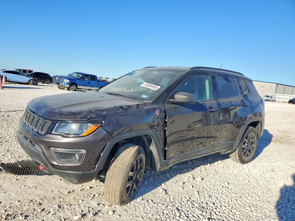 2019 JEEP COMPASS — VIN 3C4NJDDB4KT617820