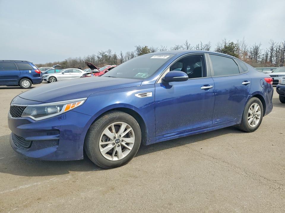 2018 KIA OPTIMA — VIN 5XXGT4L39JG207635