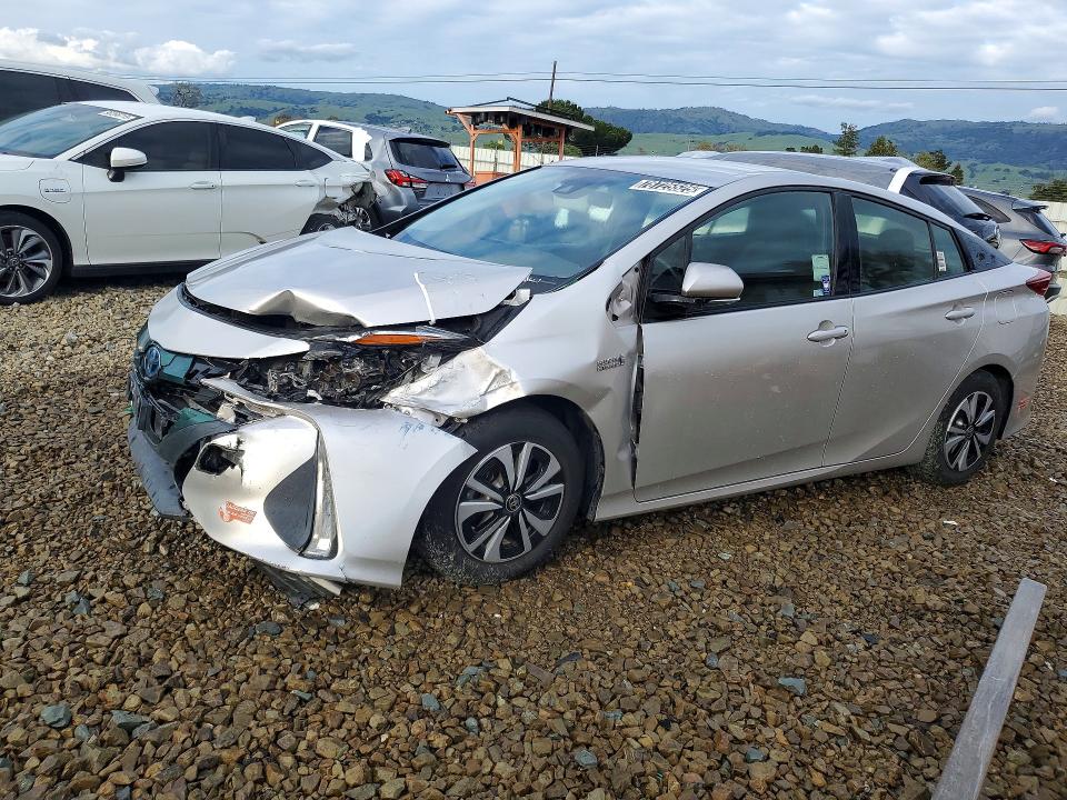 2018 TOYOTA PRIUS PRIME — VIN JTDKARFP8J3074118