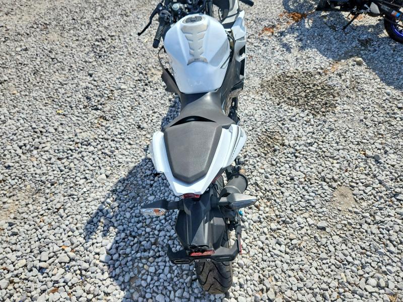 JKAEXKH19PDAR8102