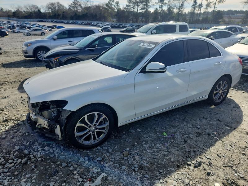2016 MERCEDES-BENZ C 300 — VIN 55SWF4JB0GU157389