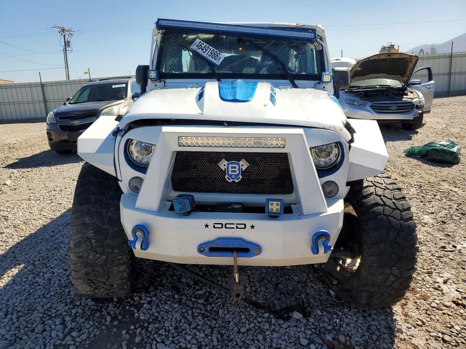 1C4BJWFG1JL825431
