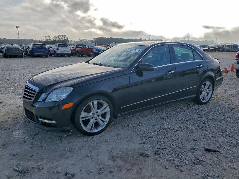 2013 MERCEDES-BENZ E 350 — VIN WDDHF5KB1DA667159