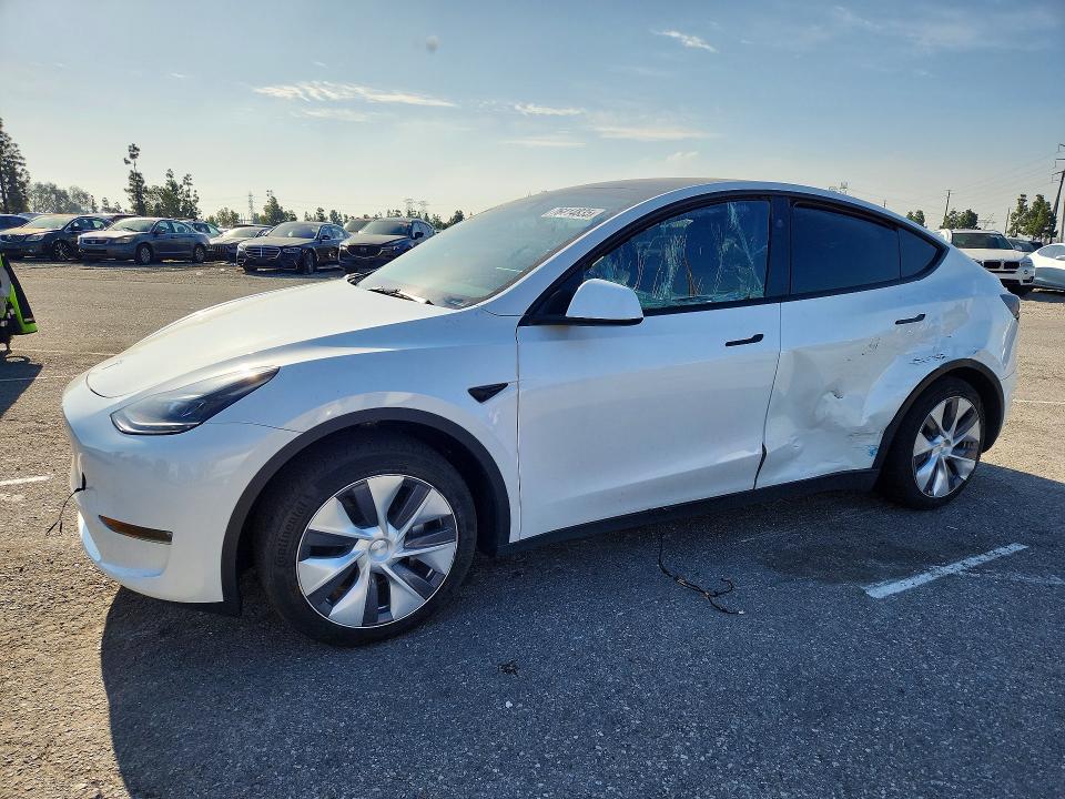 2023 TESLA MODEL Y — VIN 7SAYGDED5PF946319