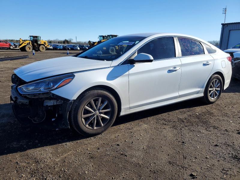 2019 HYUNDAI SONATA SE — VIN 5NPE24AF2KH735627