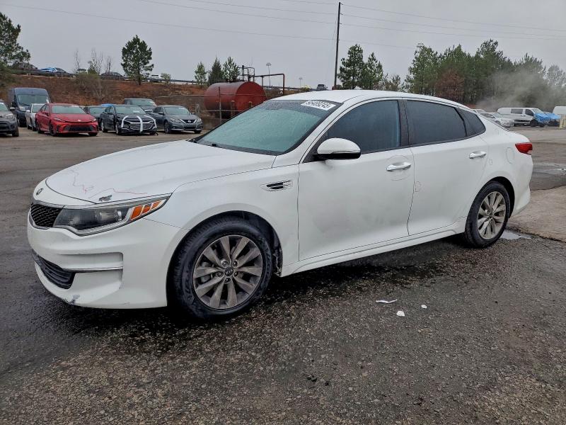 2017 KIA OPTIMA LX — VIN 5XXGT4L39HG141498