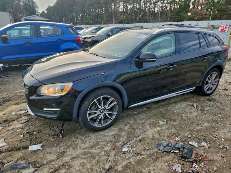 2015 VOLVO V60 CROSS — VIN YV4612HK5F1001055