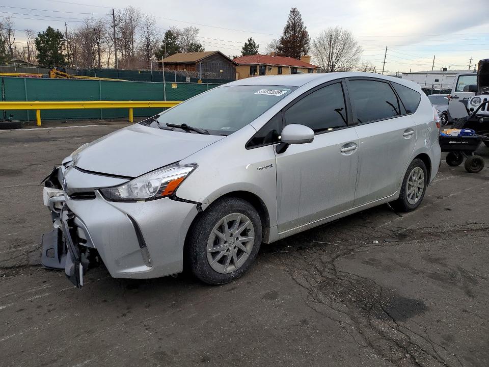 2015 TOYOTA PRIUS V — VIN JTDZN3EU5FJ018549