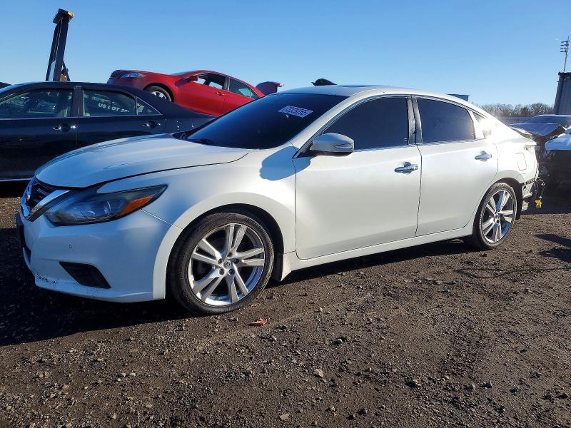 2017 NISSAN ALTIMA — VIN 1N4BL3AP9HC162917