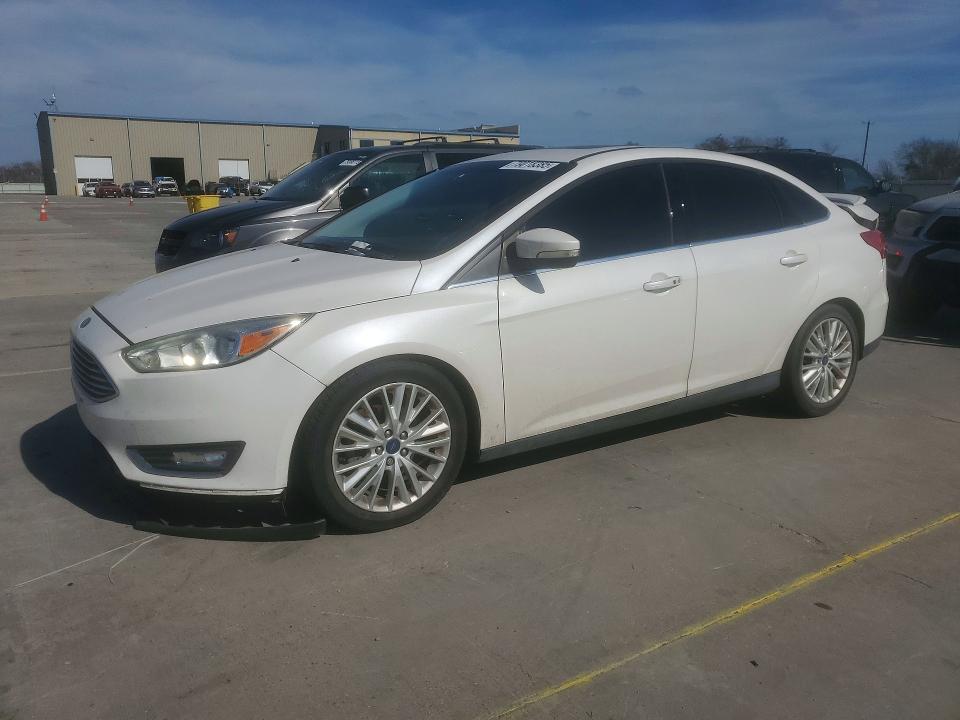 2016 FORD FOCUS — VIN 1FADP3J21GL336432