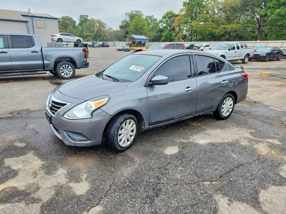 2018 NISSAN VERSA — VIN 3N1CN7AP9JL815453