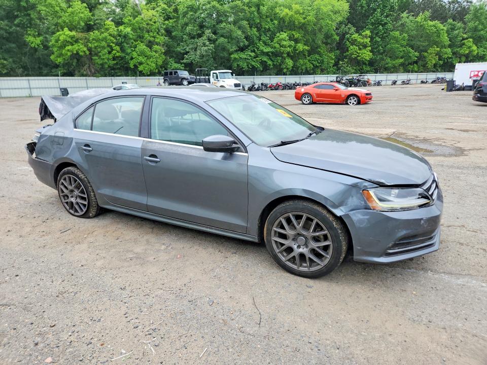 3VW2B7AJ7HM317086