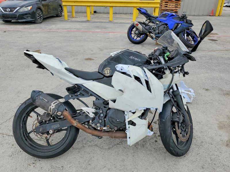 2018 KAWASAKI EX400 — VIN JKAEXKG17JDA08034