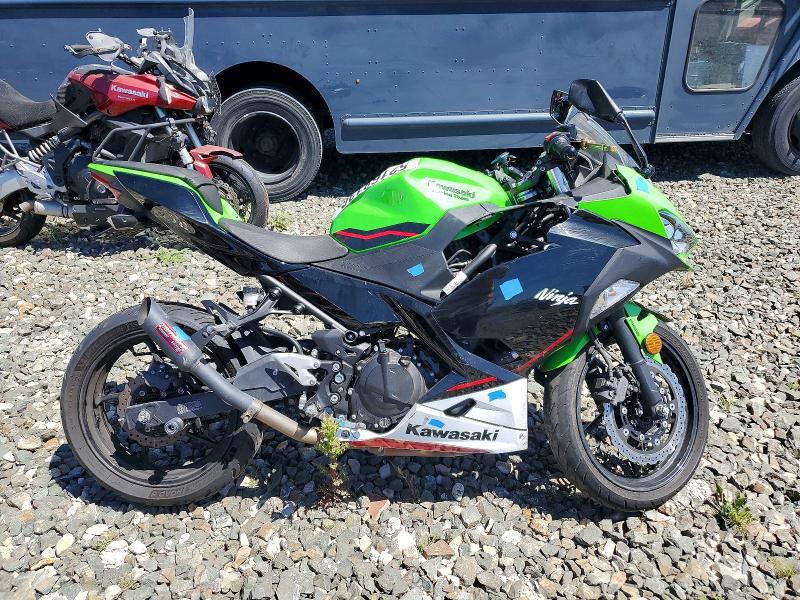 JKAEXKG1XNDAF4054