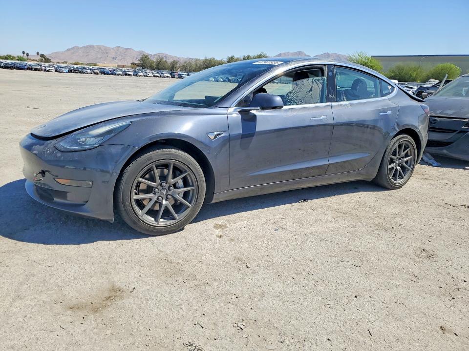 2018 TESLA MODEL 3 — VIN 5YJ3E1EA4JF034581
