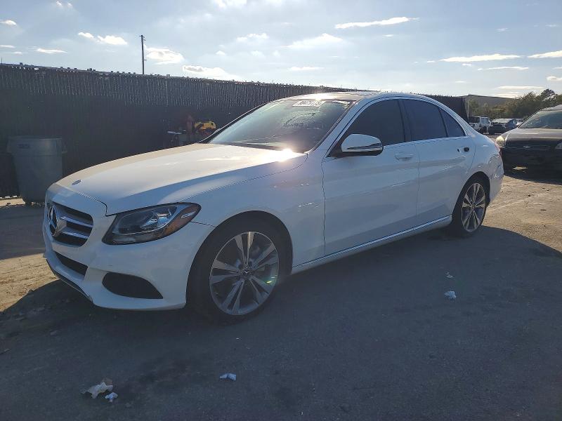 2017 MERCEDES-BENZ C 300 — VIN 55SWF4JB2HU215276