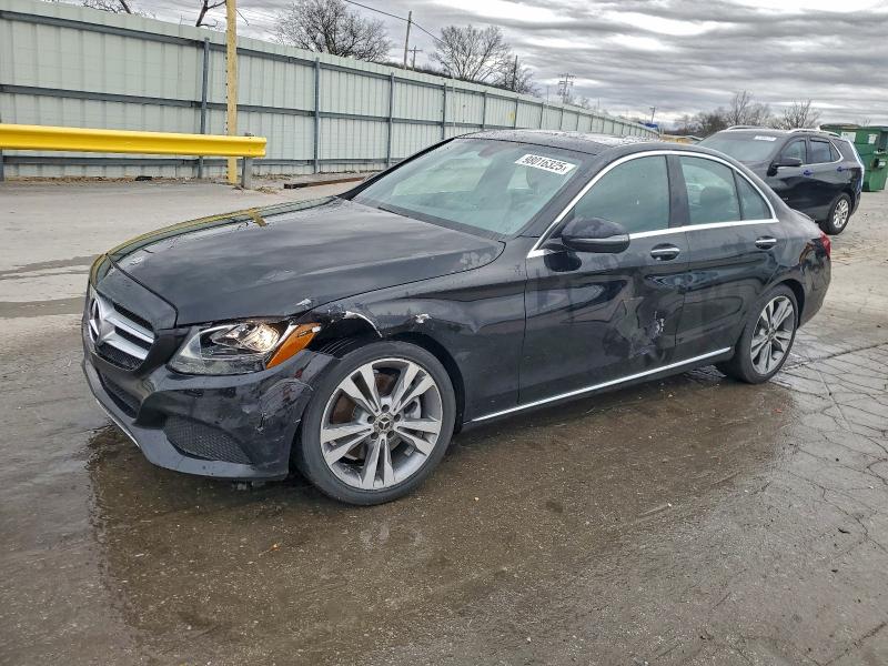 2018 MERCEDES-BENZ C 300 — VIN 55SWF4JB0JU252395
