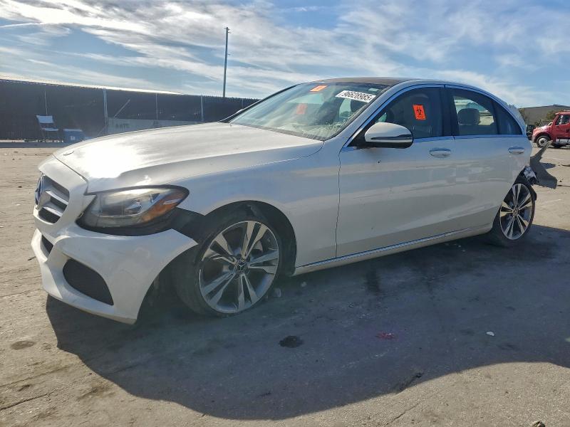 2018 MERCEDES-BENZ C 300 — VIN WDDWF4JB5JR313791