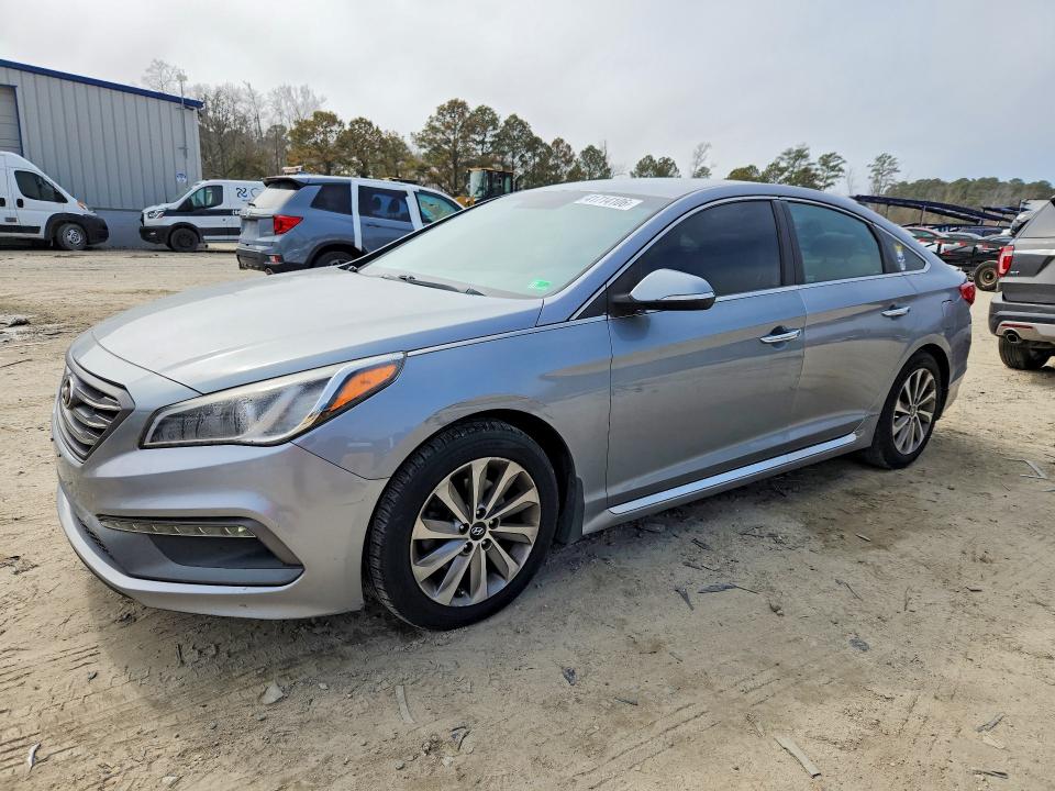 2015 HYUNDAI SONATA — VIN 5NPE34AF0FH152668