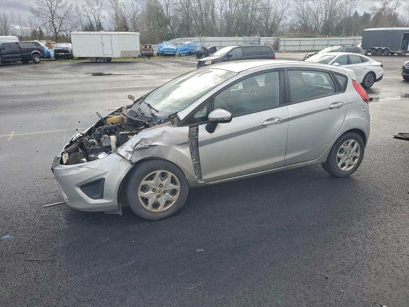 2013 FORD FIESTA SE — VIN 3FADP4EJ9DM172977