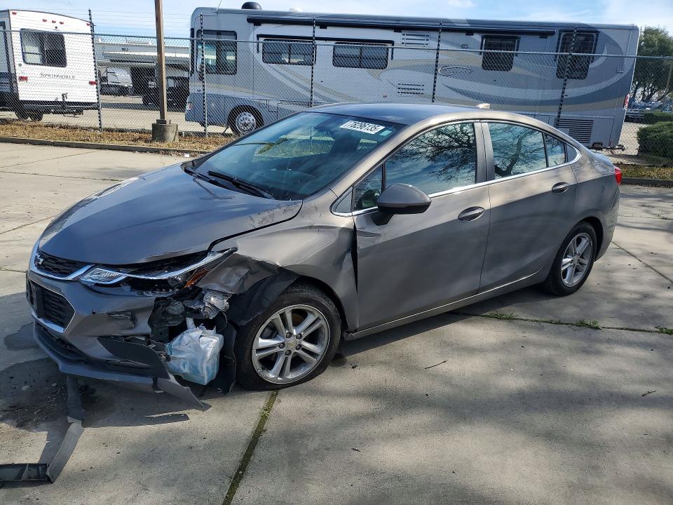 2018 CHEVROLET CRUZE — VIN 1G1BE5SM6J7200650
