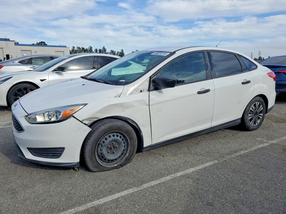 2017 FORD FOCUS — VIN 1FADP3E27HL254829