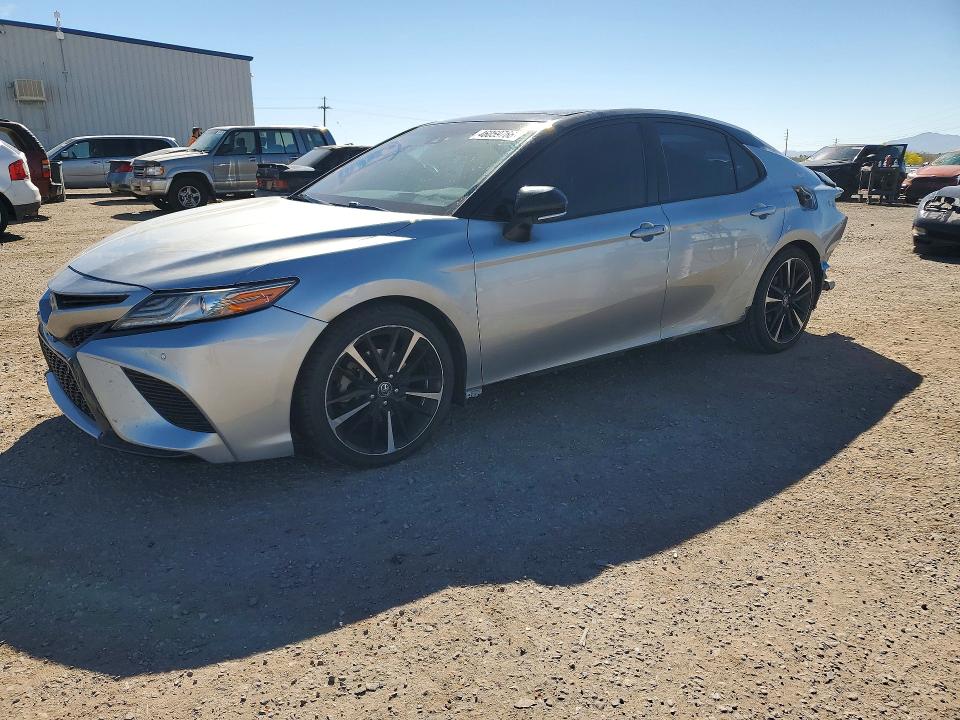 2018 TOYOTA CAMRY — VIN 4T1B61HK2JU009758