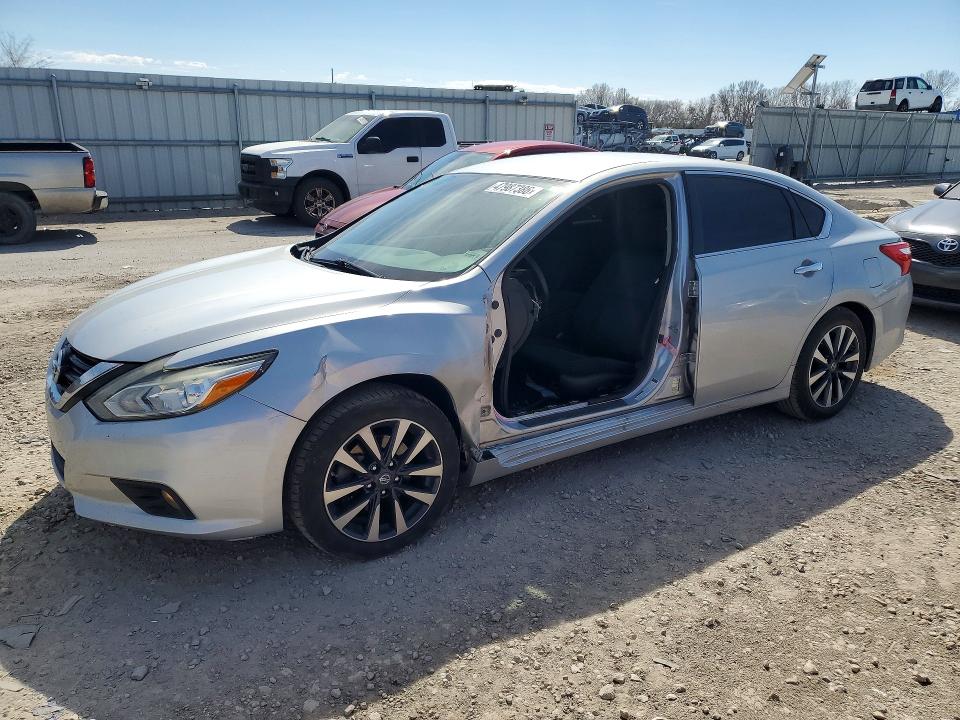 2016 NISSAN ALTIMA — VIN 1N4AL3AP9GC250652
