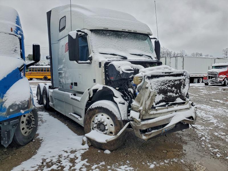 2018 VOLVO VNL — VIN 4V4NC9EH0JN999597