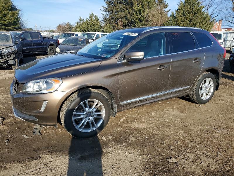 2015 VOLVO XC60 T5 PR — VIN YV440MDK0F2675295