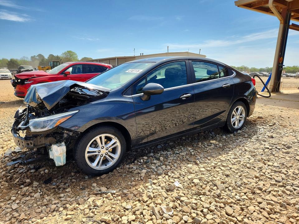 2018 CHEVROLET CRUZE — VIN 1G1BE5SM3J7130752