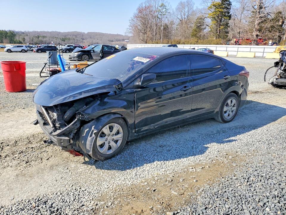 2016 HYUNDAI ELANTRA — VIN 5NPDH4AE0GH704854