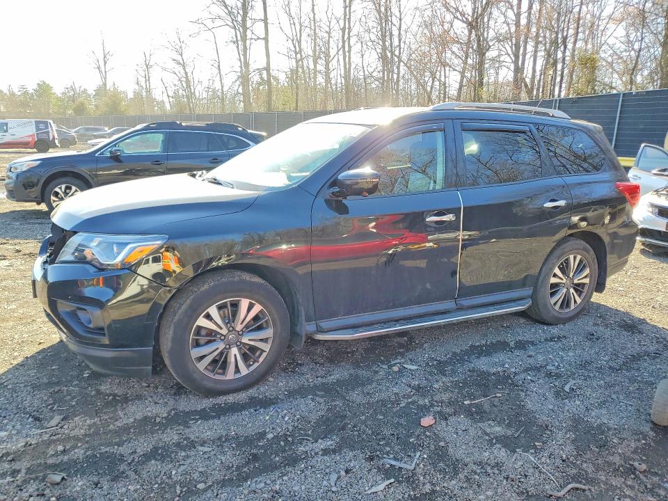2017 NISSAN PATHFINDER — VIN 5N1DR2MM9HC906167