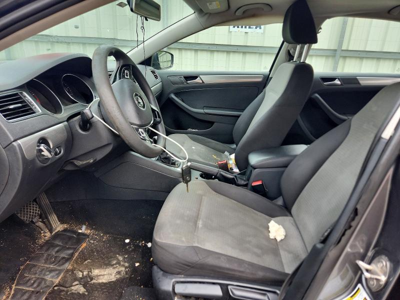 3VW2B7AJ7HM317086