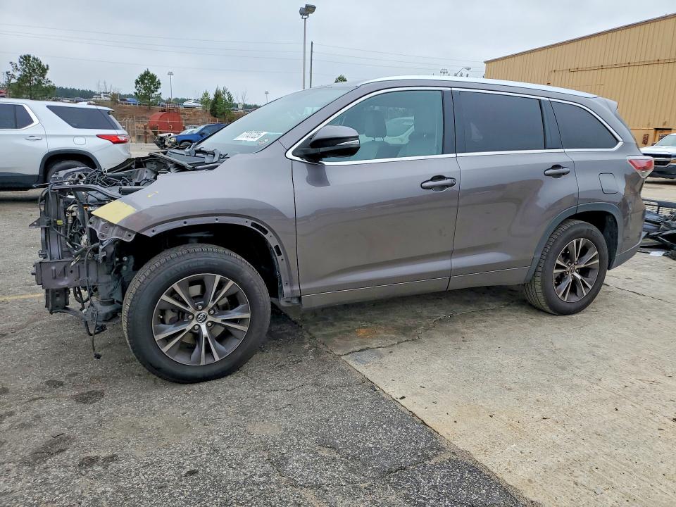 2016 TOYOTA HIGHLANDER — VIN 5TDKKRFH4GS132688